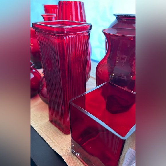 Ruby Red Square Vase. 8.75” - Picture 10 of 16